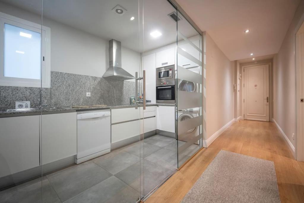 Three Bedroom In Paseo De Gracia Barcelona