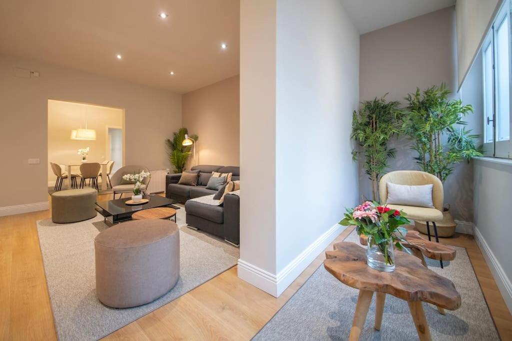 Three Bedroom In Paseo De Gracia Barcelona